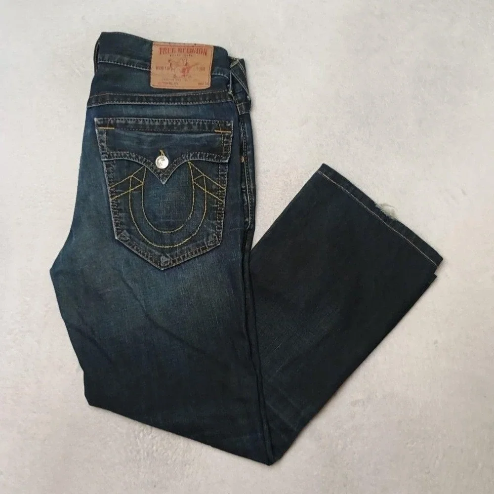 True Religion Jeans Mens 34x30 Blue Straight Medium Wash Distressed Logo USA